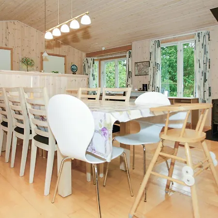 Beautiful Home In Hojby With Wifi